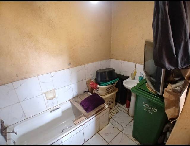 3 BEDROOM HOUSE FOR SALE IN SEBOKENG CENTRAL